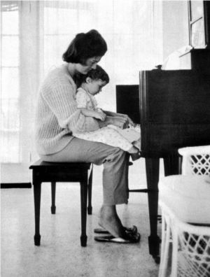 Jackie Bouvier Kennedy Onassis photos Ladylike style - jbk playing piano.jpg
